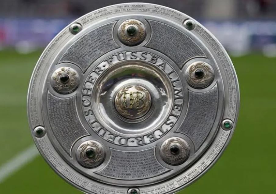 most expensive trophies in football