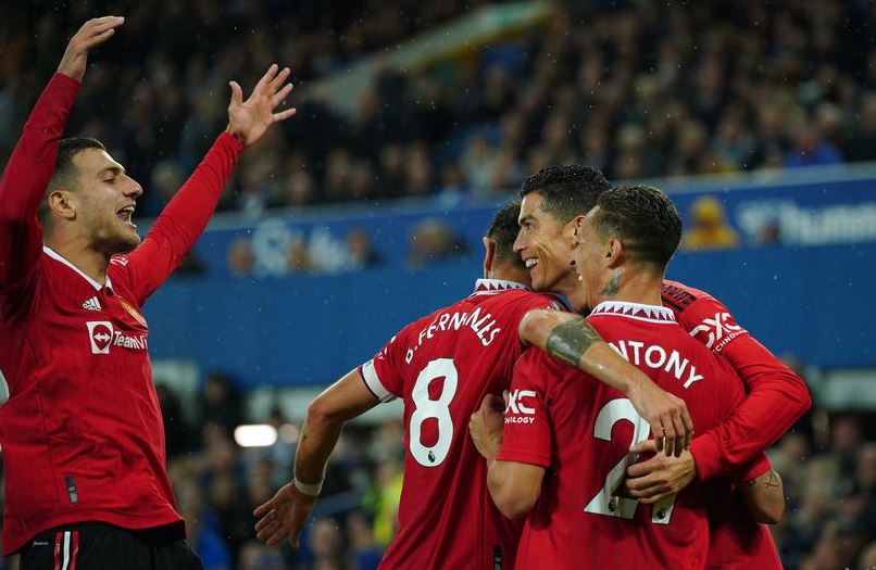 manchester united player ratings vs everton